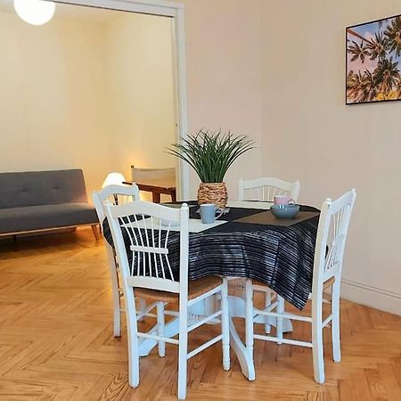Le Spacieux Du Centre Apartment Agen Luaran gambar