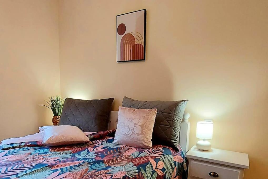 Le Spacieux Du Centre Apartment Agen Luaran gambar